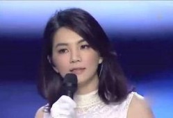 娱乐圈爆料李露,李露神秘恋情曝光，真相令人咋舌！